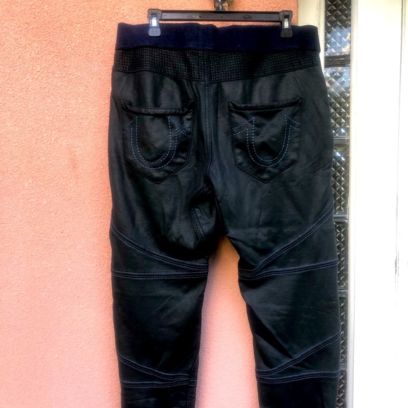 True Religion Jogger Sweatpants - Picture 4 of 16